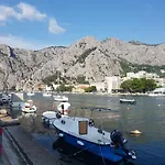 Sreta *